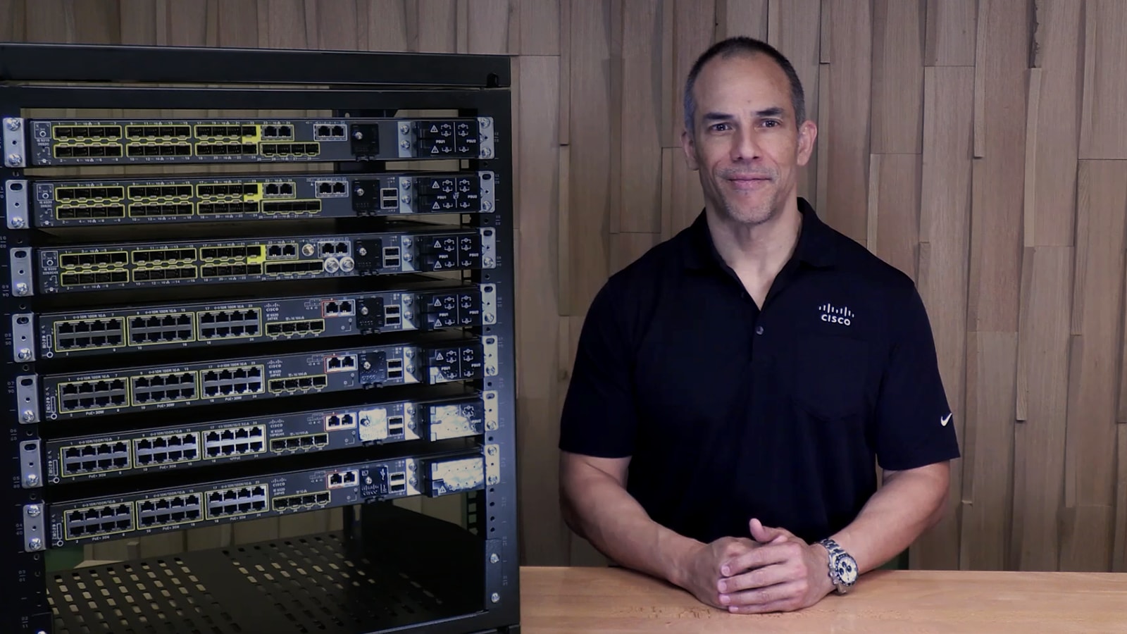 ​​Vidéo de démonstration de commutateurs robustes de la gamme Cisco Catalyst IE9300​ 